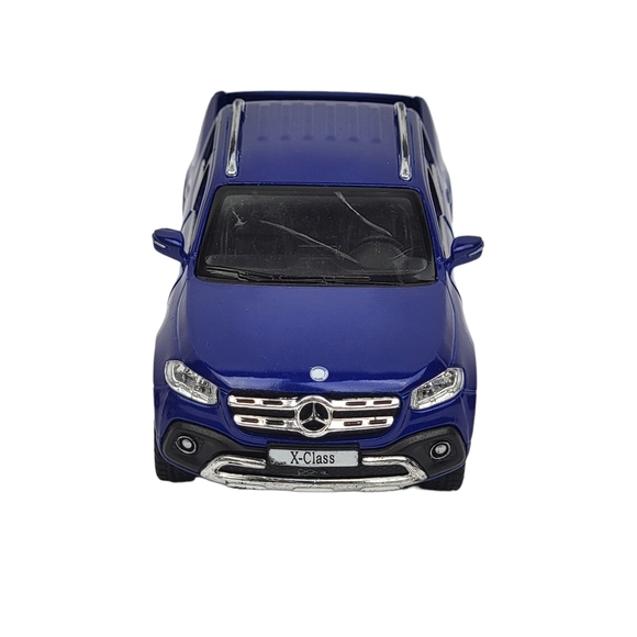 KiNSMART Diecast Merceded Benz X-Class & Toyota RAV 4 Cabriolet - Picture 10 of 11